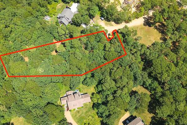 0.85 Acres of Residential Land for Sale in Edgartown, Massachusetts