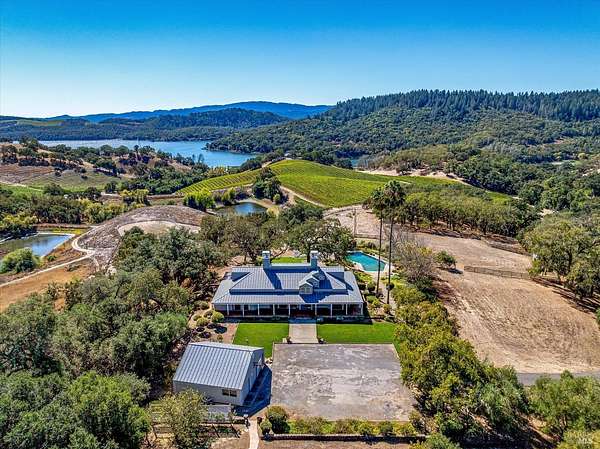 18.9 Acres of Land with Home for Sale in St. Helena, California