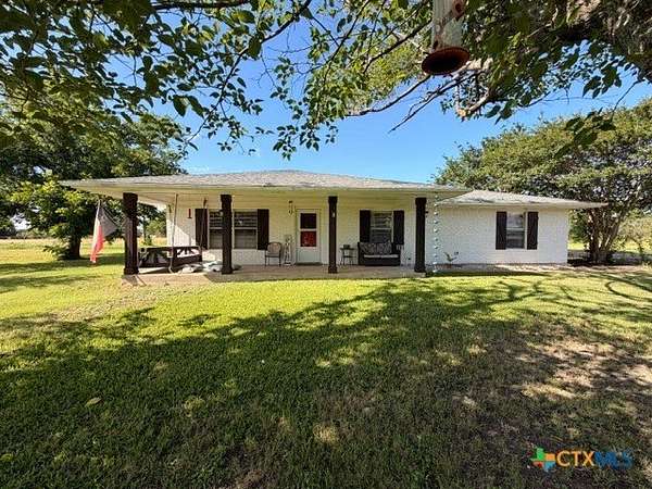4.5 Acres of Land with Home for Sale in Temple, Texas