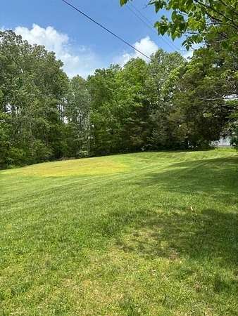 25 Acres of Land for Sale in Jamestown, Kentucky