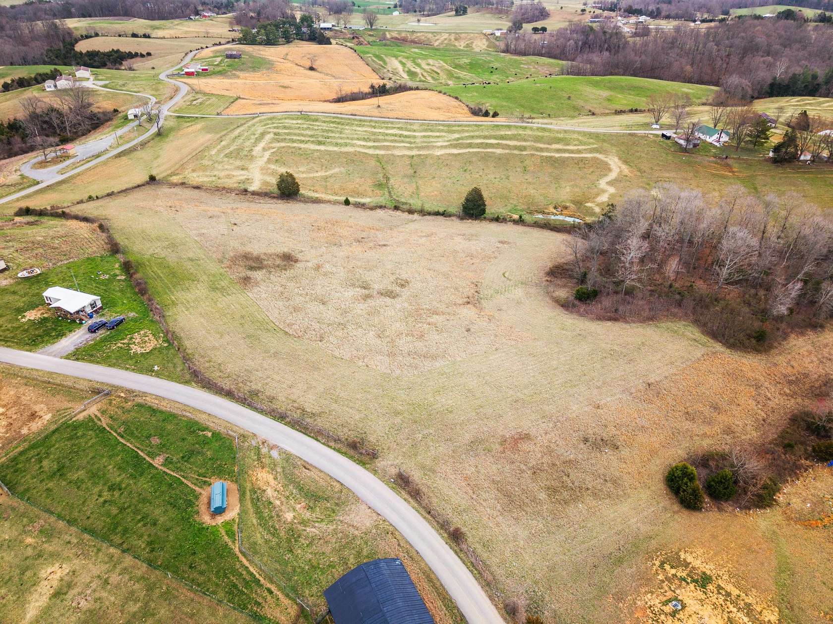 7 Acres of Land for Sale in Nancy, Kentucky