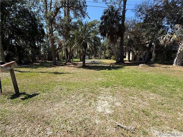 0.22 Acres of Residential Land for Sale in Yankeetown, Florida