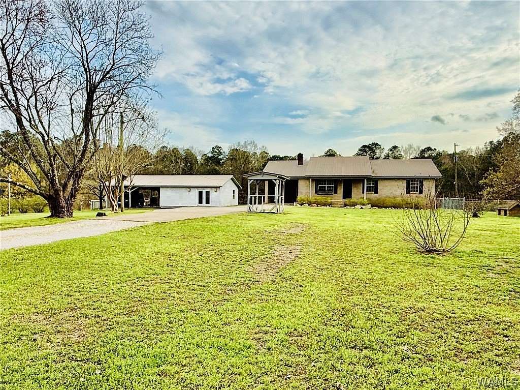 4 Acres of Land with Home for Sale in Buhl, Alabama