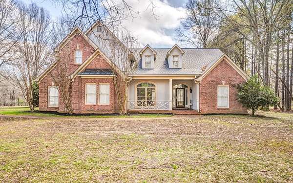 4.34 Acres of Land with Home for Sale in Lakeland, Tennessee