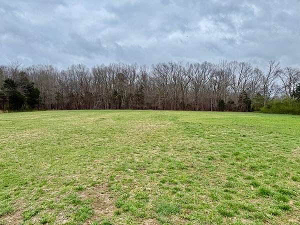 2 Acres of Residential Land for Sale in Tullahoma, Tennessee