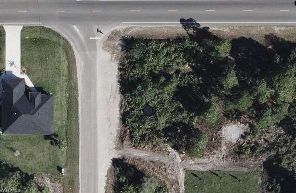 0.25 Acres of Residential Land for Sale in Lehigh Acres, Florida