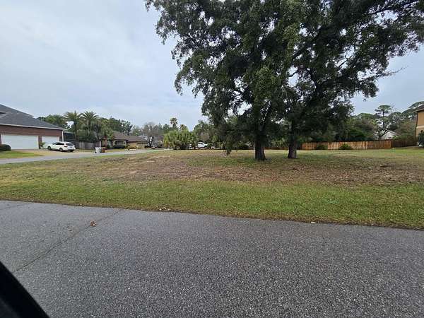 0.26 Acres of Residential Land for Sale in Gulf Breeze, Florida