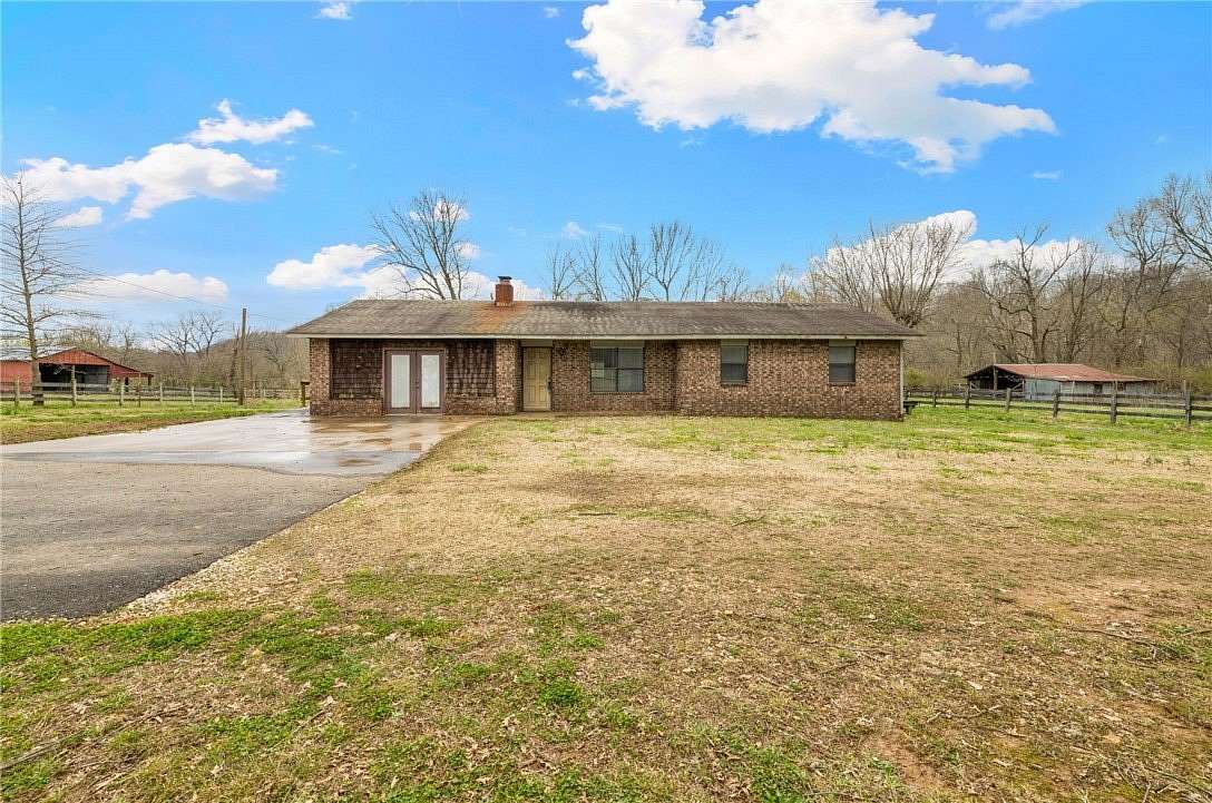 12 Acres of Land with Home for Sale in Fayetteville, Arkansas