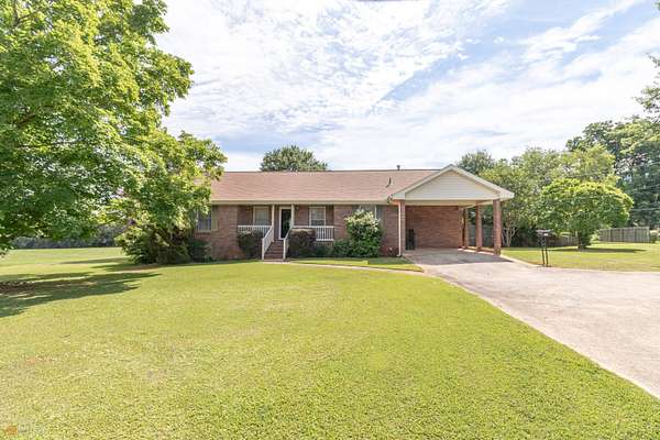 2 Acres of Land with Home for Sale in Molena, Georgia