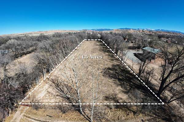 1.5 Acres of Residential Land for Sale in Española, New Mexico