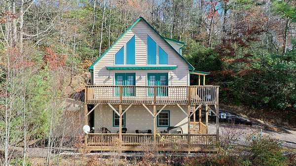 5.52 Acres of Land with Home for Sale in Topton, North Carolina