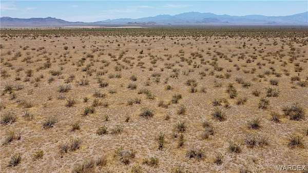 10 Acres of Recreational & Residential Land for Sale in Golden Valley, Arizona