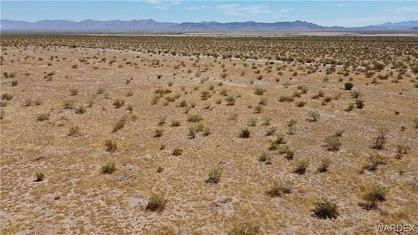 10 Acres of Recreational & Residential Land for Sale in Golden Valley, Arizona