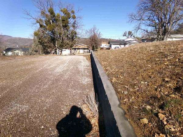 0.19 Acres of Land for Sale in Yreka, California