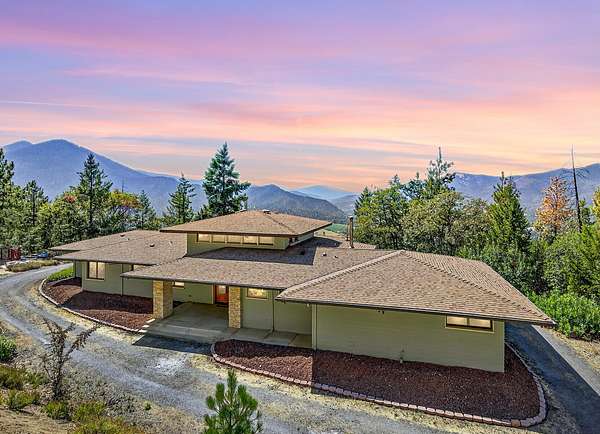 14.7 Acres of Recreational Land with Home for Sale in Jacksonville, Oregon