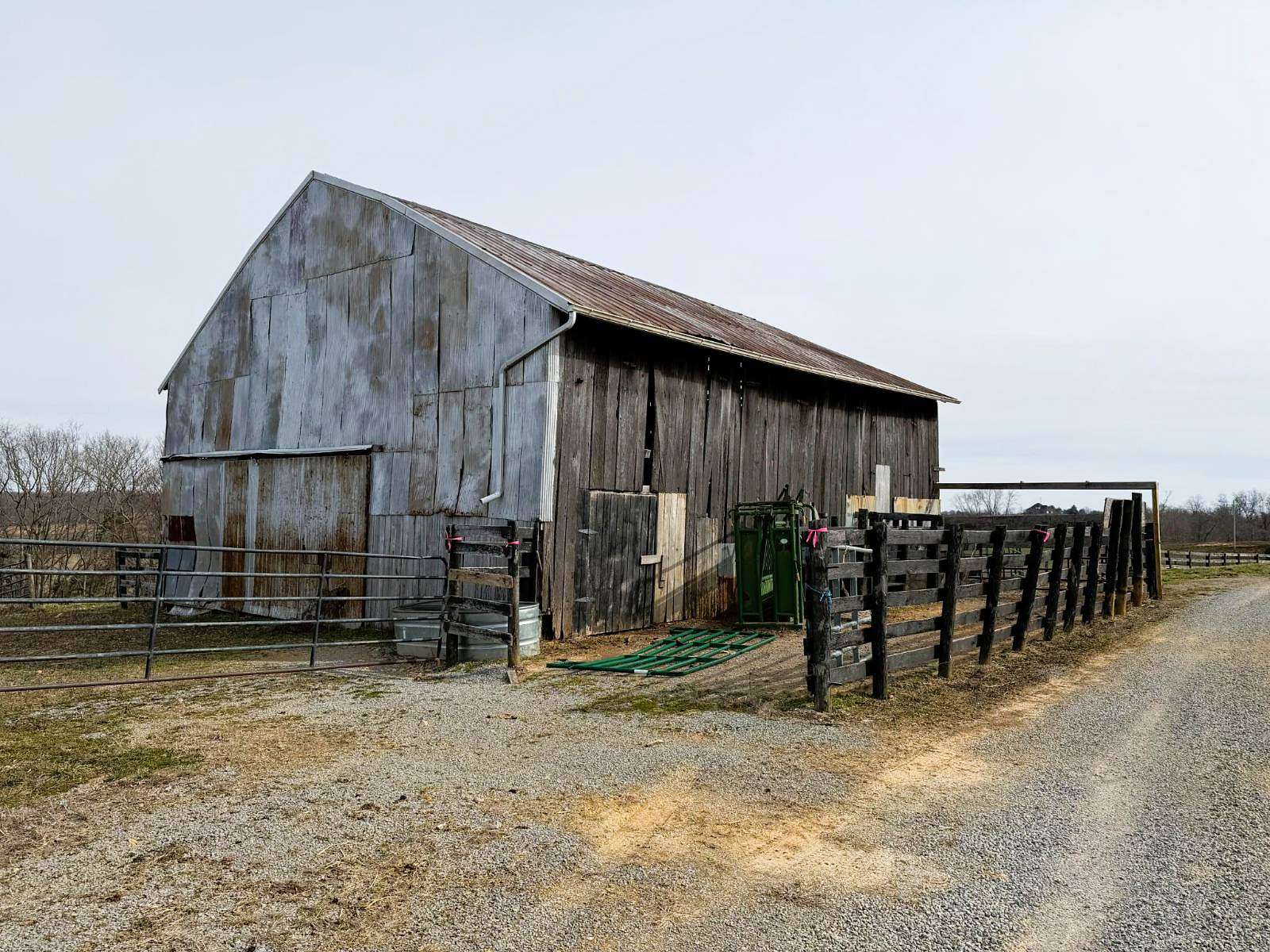 27 Acres of Land for Auction in Greensburg, Kentucky