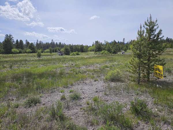 1 Acre of Residential Land for Sale in Chiloquin, Oregon