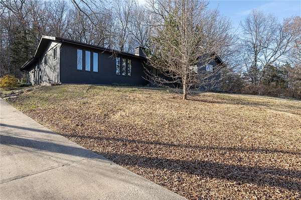 1.5 Acres of Land with Home for Sale in Fayetteville, Arkansas