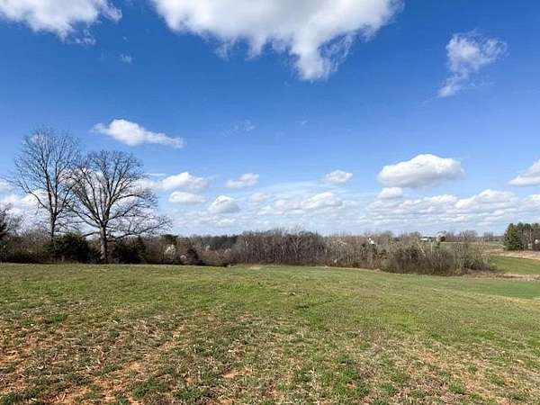 5 Acres of Land for Sale in Morrison, Tennessee