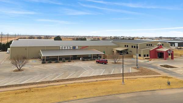 2 Acres of Improved Commercial Land for Sale in Lubbock, Texas
