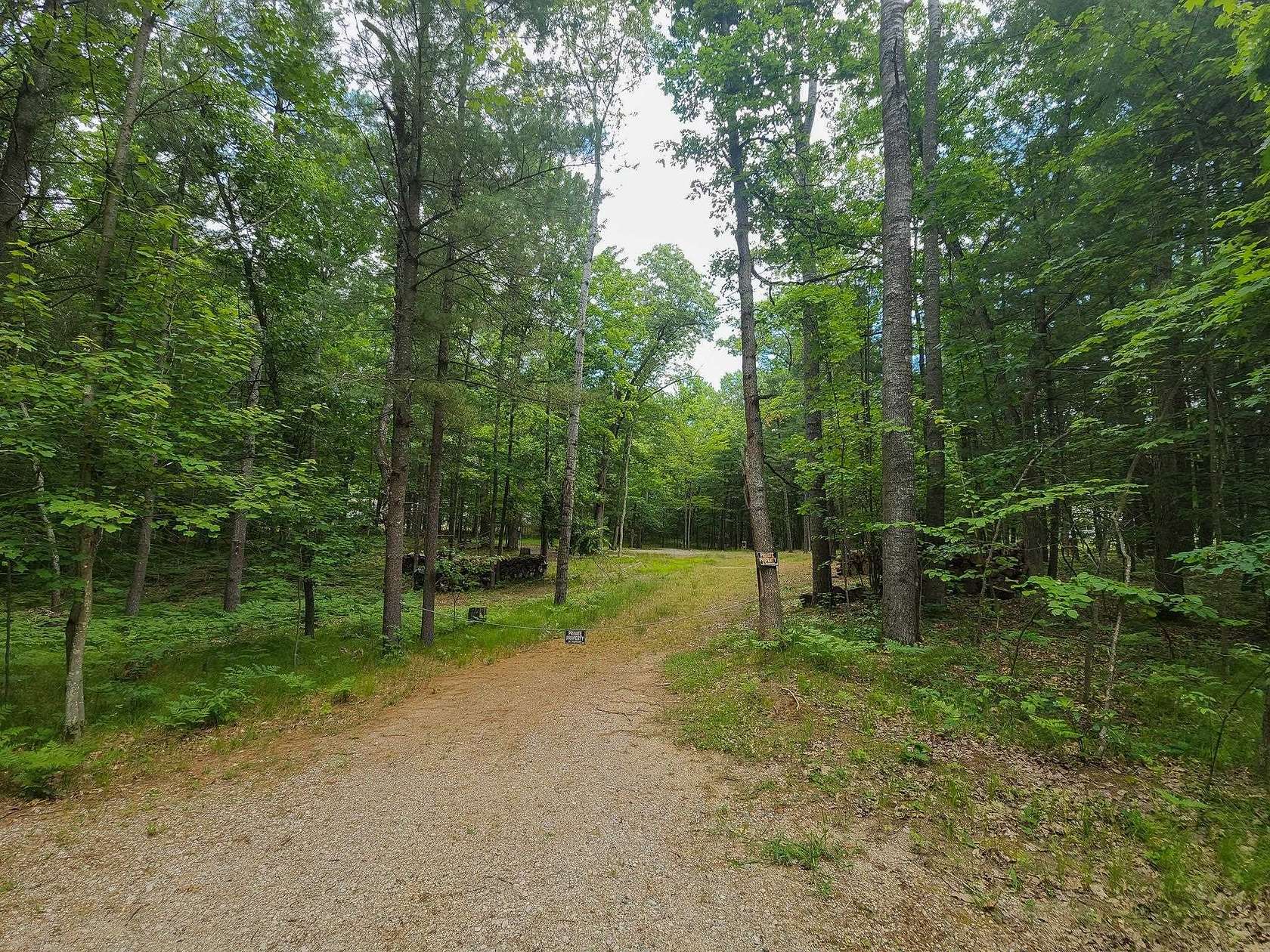 0.75 Acres of Residential Land for Sale in Farwell, Michigan