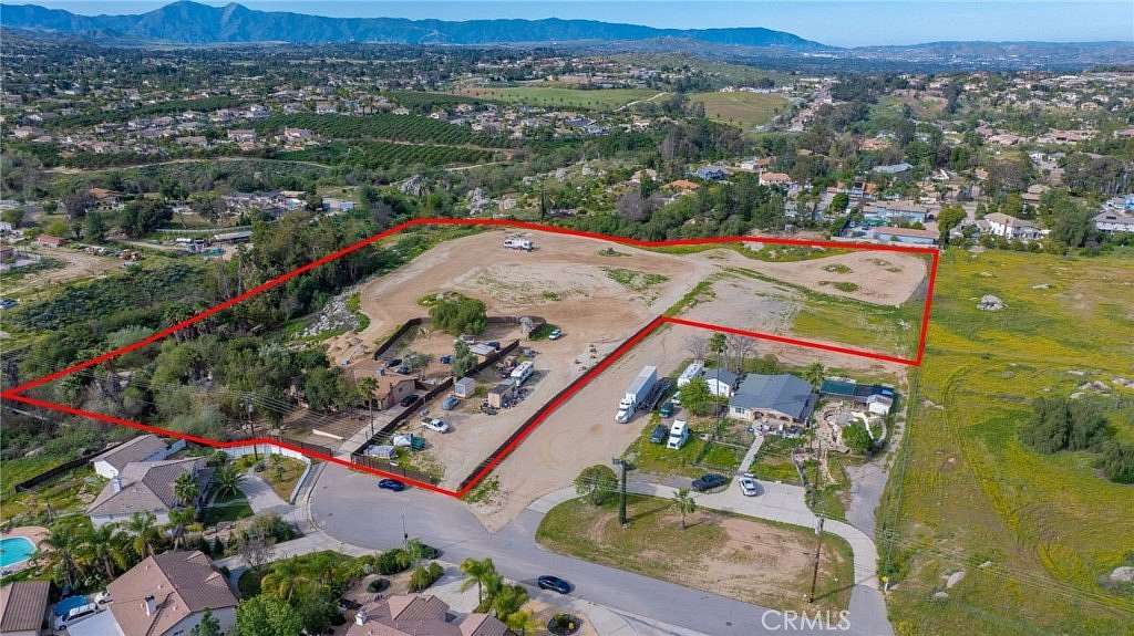 8 Acres of Land with Home for Sale in Riverside, California