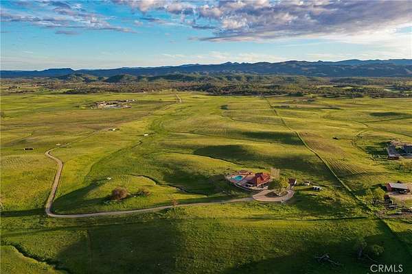 40 Acres of Land with Home for Sale in Lockwood, California