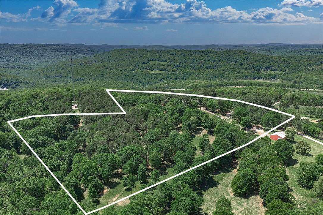 21 Acres of Land with Home for Sale in Winslow, Arkansas