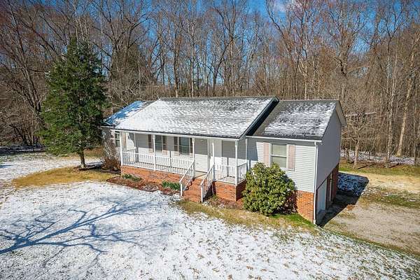 2.26 Acres of Land with Home for Auction in Cookeville, Tennessee