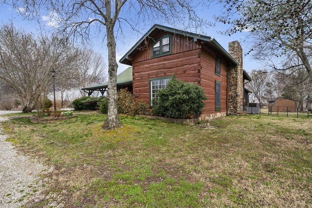 5.75 Acres of Land with Home for Sale in Bowling Green, Kentucky