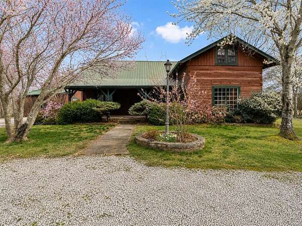 5.75 Acres of Land with Home for Sale in Bowling Green, Kentucky