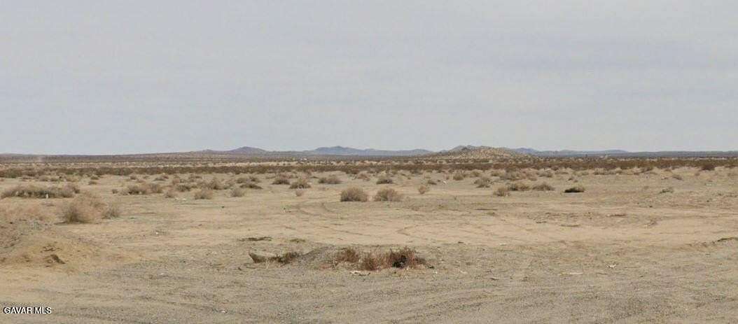 5.14 Acres of Land for Sale in Lancaster, California