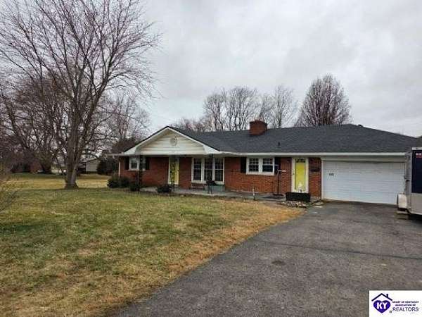 1.6 Acres of Land with Home for Sale in Hodgenville, Kentucky