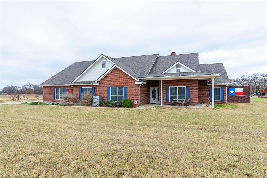 3 Acres of Land with Home for Sale in Clyde, Texas