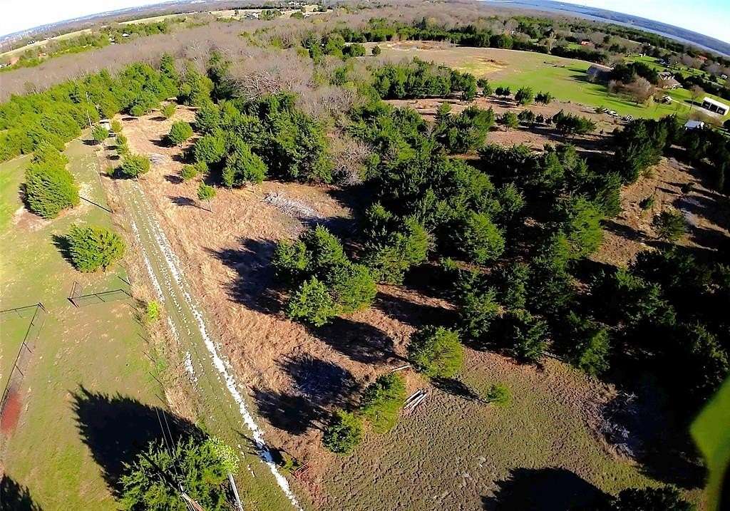 13.7 Acres of Land for Sale in Princeton, Texas