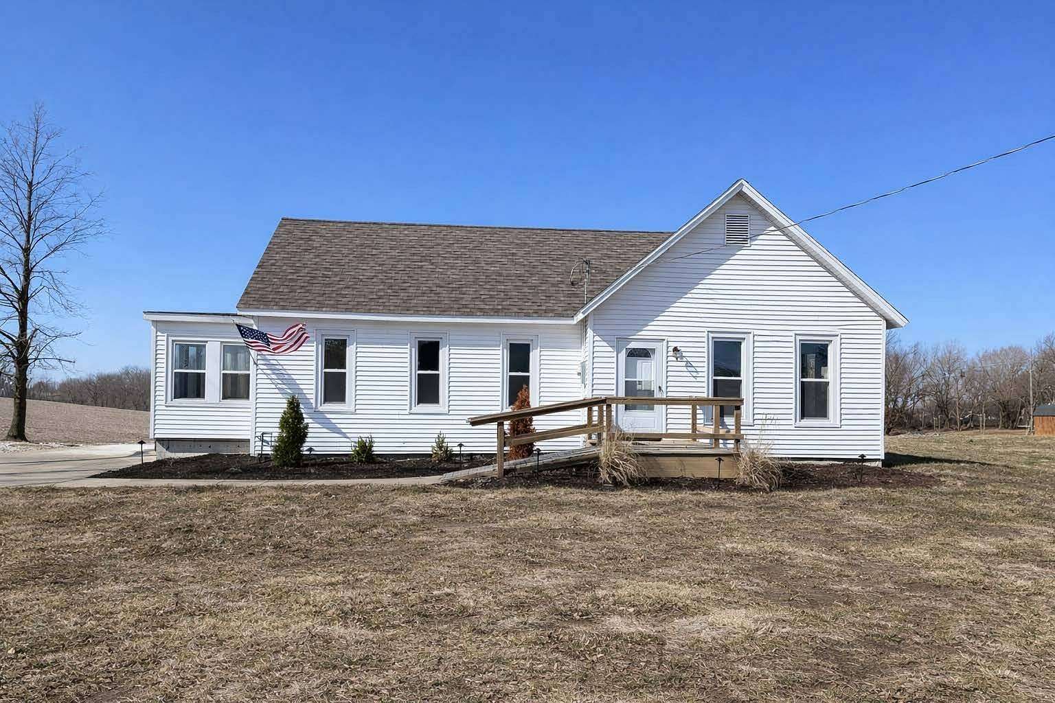 0.97 Acres of Land with Home for Sale in White Hall, Illinois