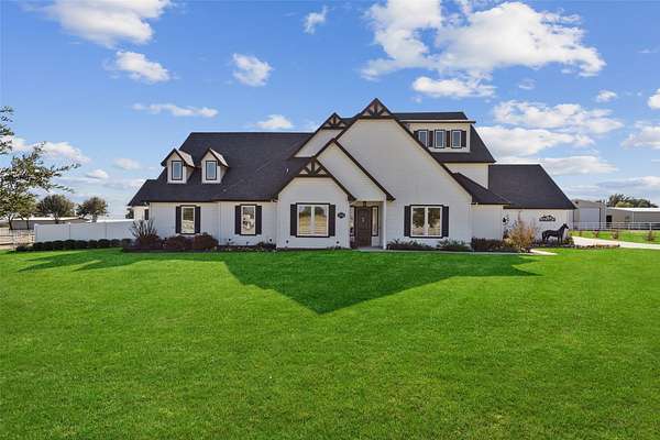 5.23 Acres of Land with Home for Sale in Azle, Texas
