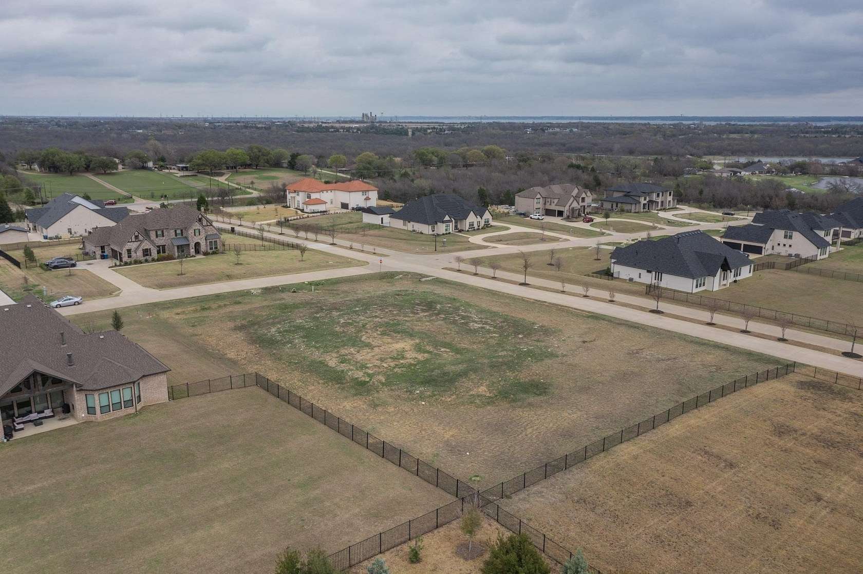 1 Acre of Residential Land for Sale in Sunnyvale, Texas