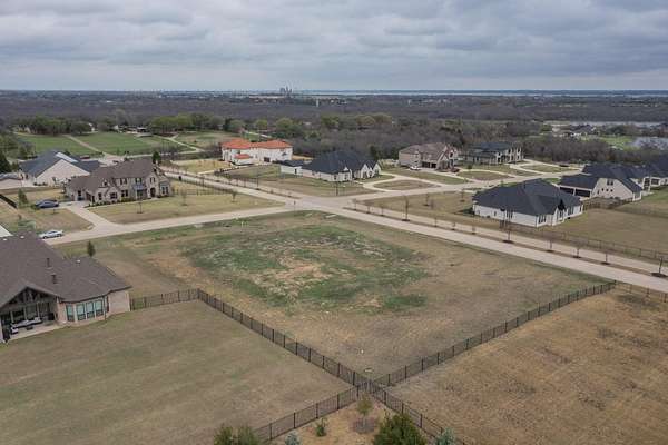 1 Acre of Residential Land for Sale in Sunnyvale, Texas
