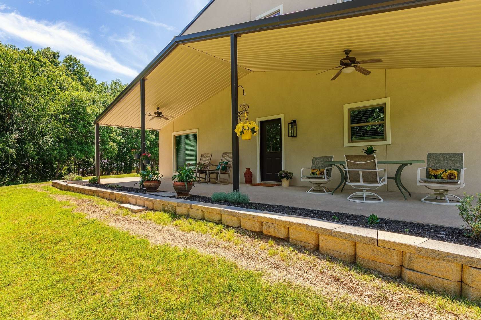 18 Acres of Land with Home for Sale in Van Alstyne, Texas