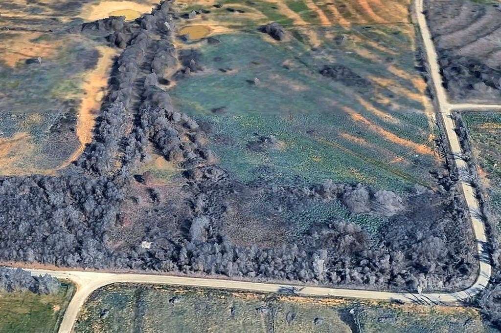 5 Acres of Land for Sale in Poolville, Texas