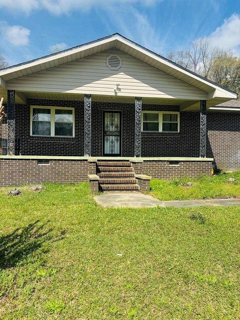 2.5 Acres of Land with Home for Sale in Ozark, Alabama