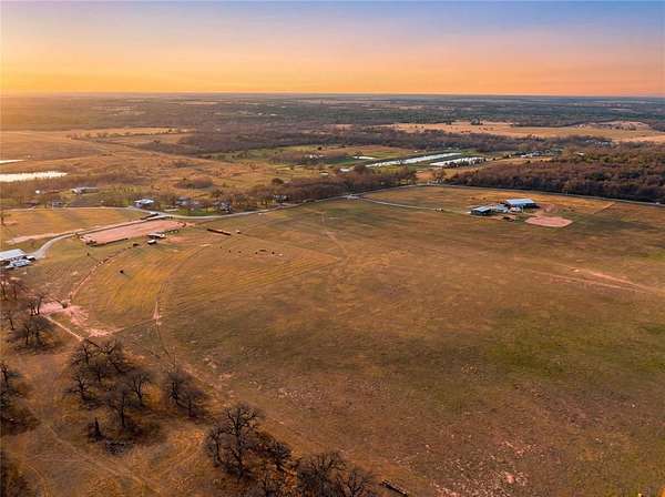 18 Acres of Land for Sale in Aquilla, Texas