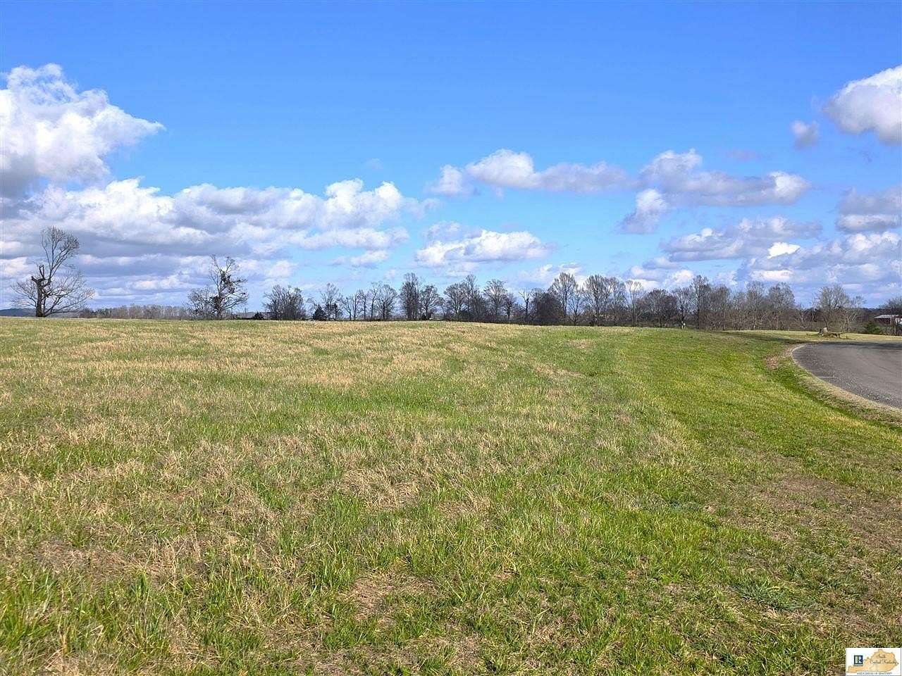 1.19 Acres of Residential Land for Sale in Russell Springs, Kentucky