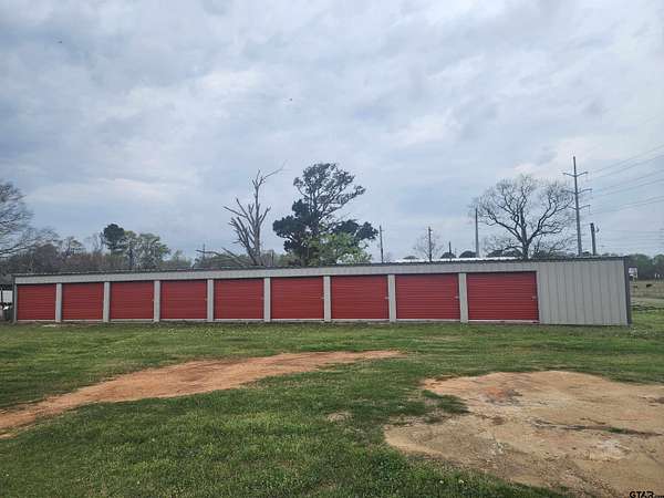 0.92 Acres of Commercial Land for Sale in Pittsburg, Texas