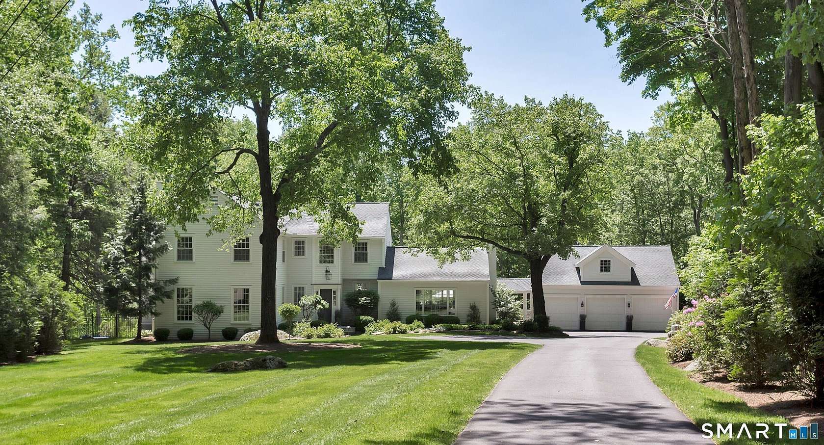 3.2 Acres of Land with Home for Sale in New Canaan, Connecticut