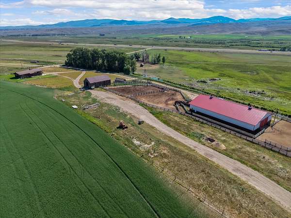 521 Acres of Land with Home for Sale in Deer Lodge, Montana