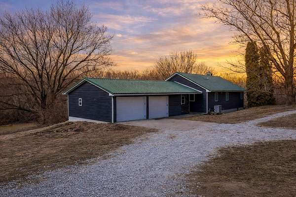 4.6 Acres of Land with Home for Sale in Stratford, Iowa