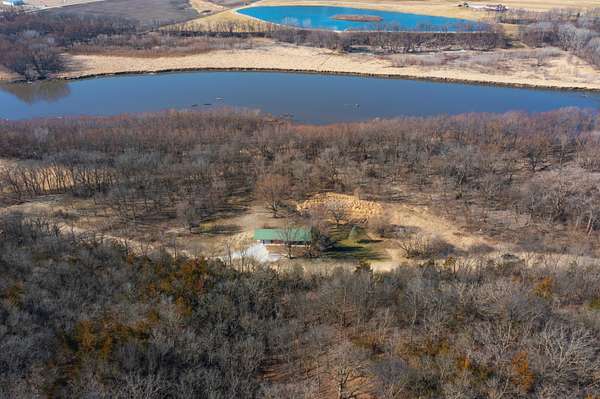 4.6 Acres of Land with Home for Sale in Stratford, Iowa