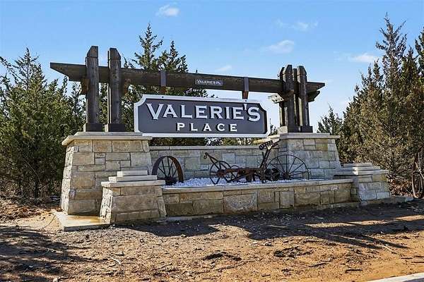 0.9 Acres of Residential Land for Sale in Guthrie, Oklahoma